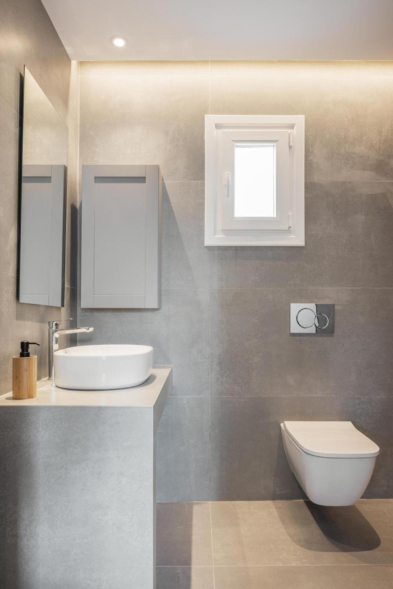 Minimalist Apartment Near The Airport And The City Center Kanálion Екстериор снимка